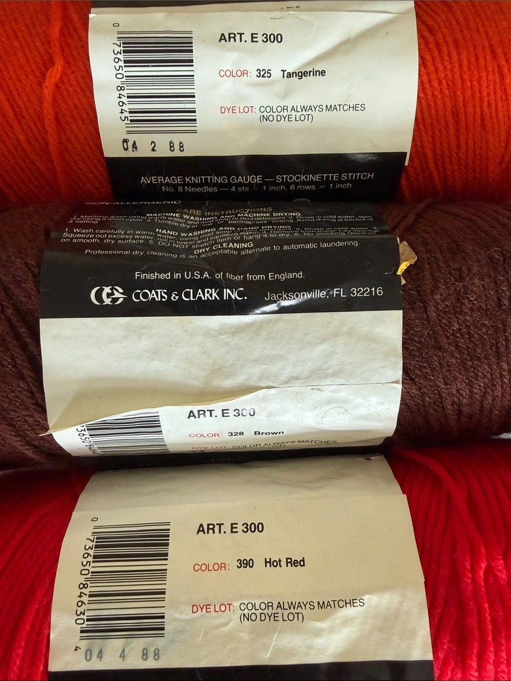Red Heart Super Saver Yarn - Mixed Reds, Oranges, Brown. 5 Skein Bundle.
